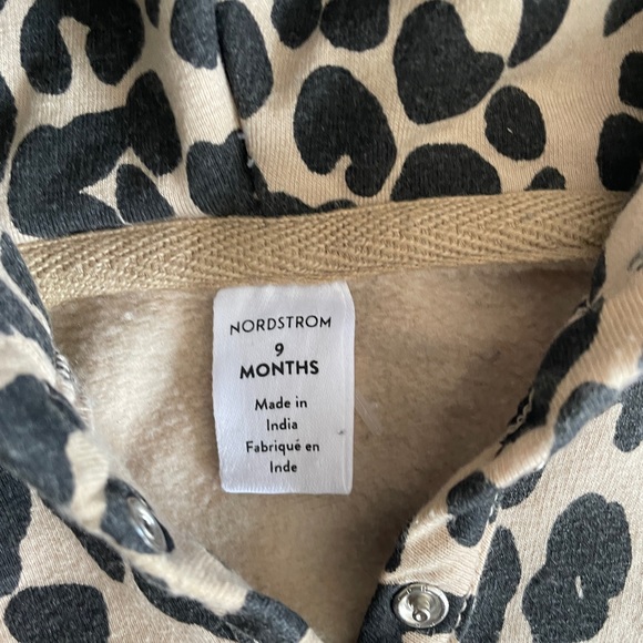 Leopard Sweatshirt Nordstrom 6-9 months - Picture 2 of 5